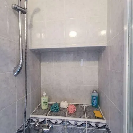 Joli Appart / Centre-ville / Wifi / Calme Apartamento