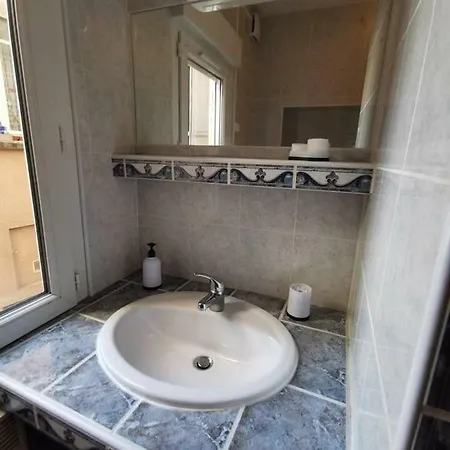 Joli Appart / Centre-ville / Wifi / Calme Apartamento *